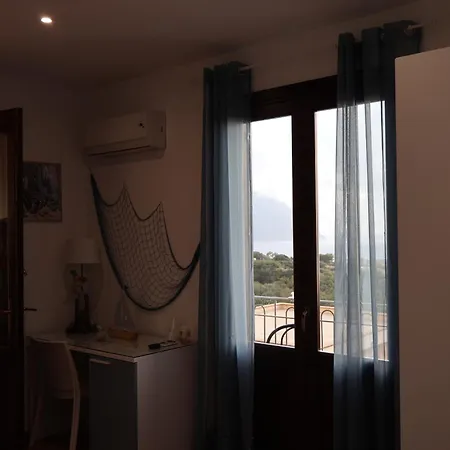 לינה וארוחת בוקר Verdemare מקארי