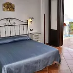 فندق مبيت وإفطار Verdemare 3*