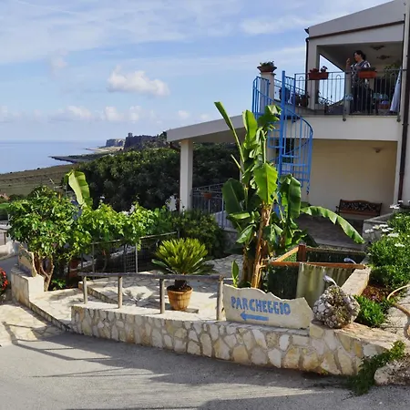 Verdemare Bed & Breakfast Macari